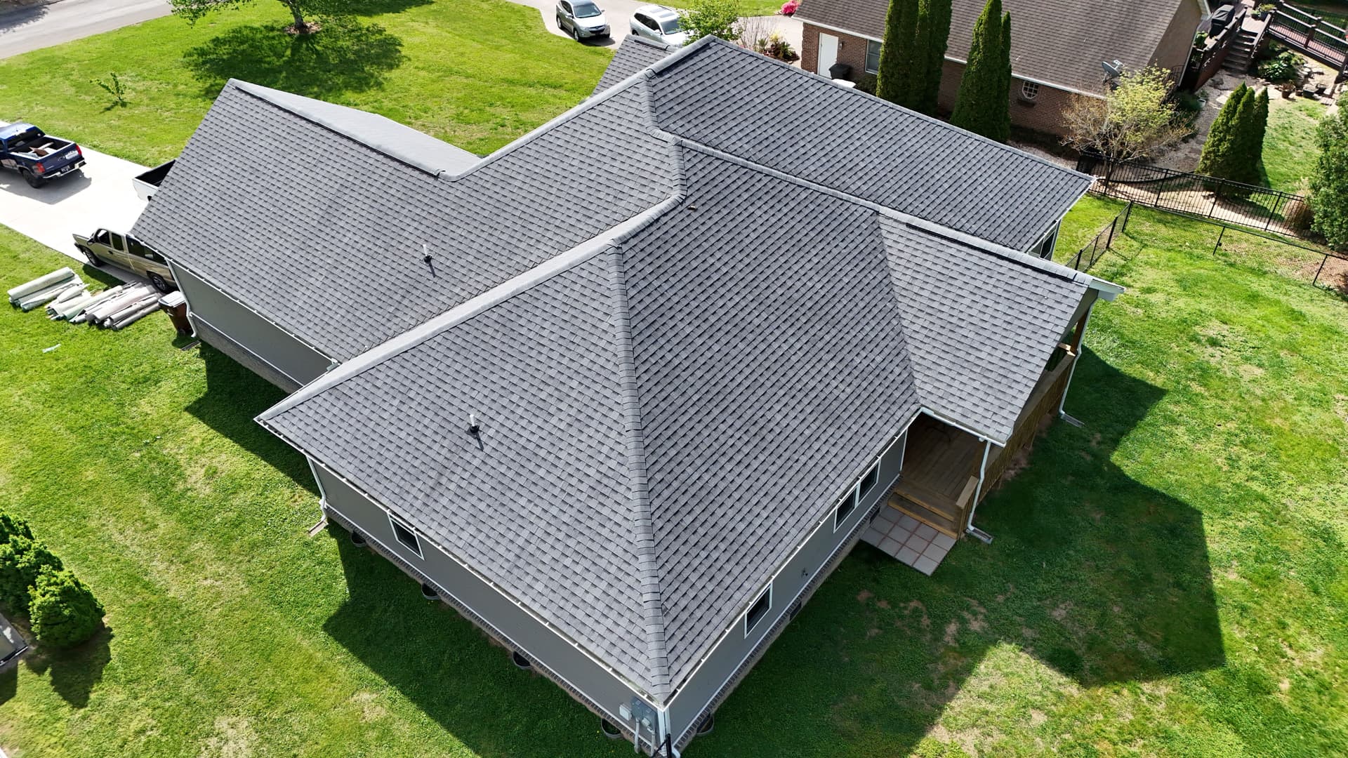 Gallery photos for New Pinnacle Pristine Shingle Roof Installed in Maryville TN: Image #1