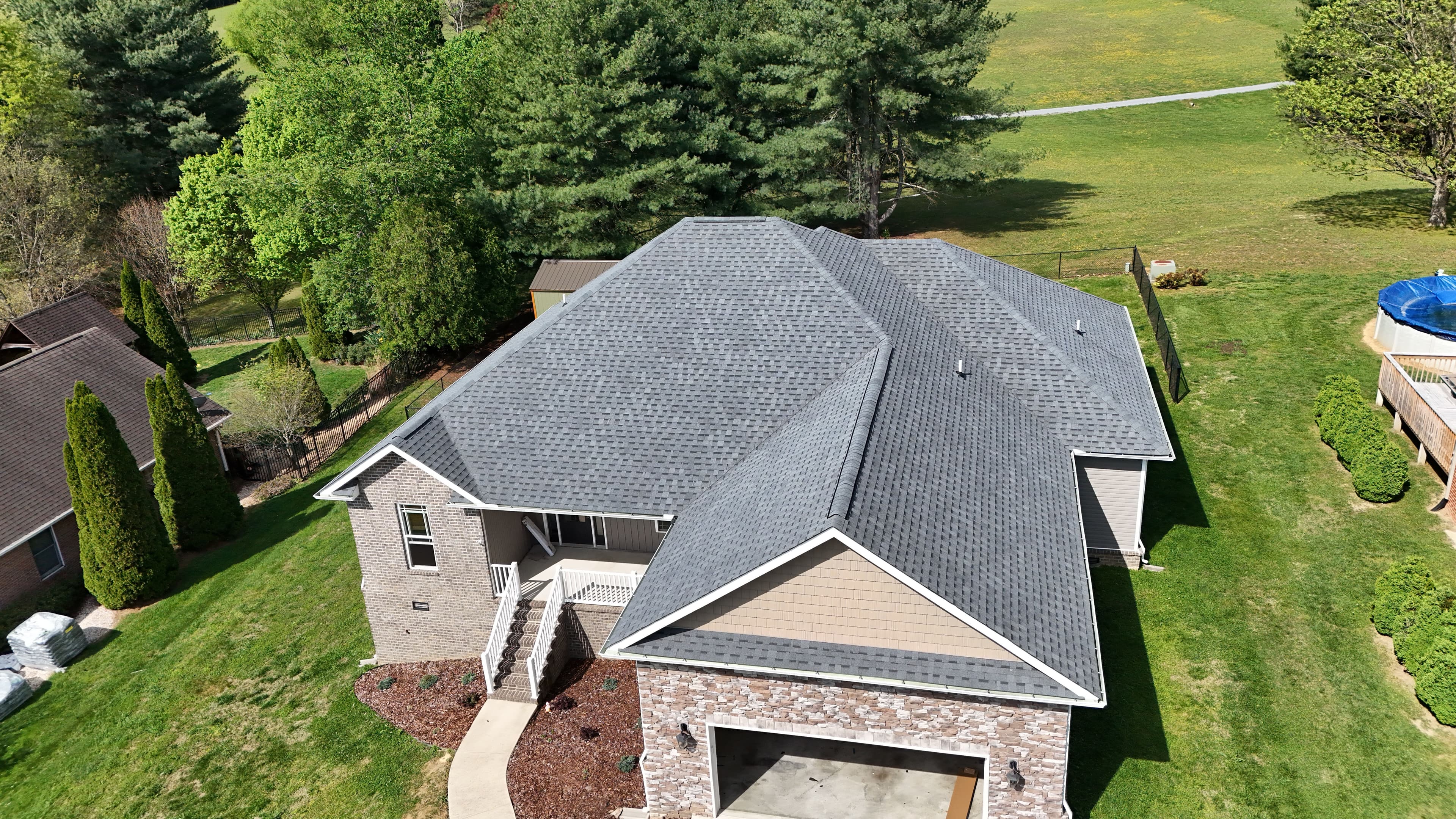 Project New Pinnacle Pristine Shingle Roof Installed in Maryville TN image